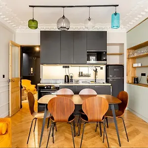 Stylish In The Heart Of Appart hôtel
