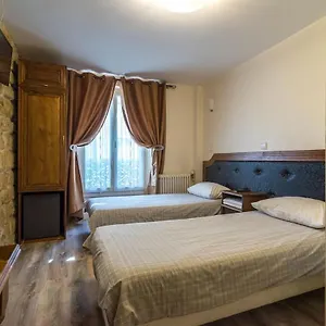 Clermont Montmartre Hotel